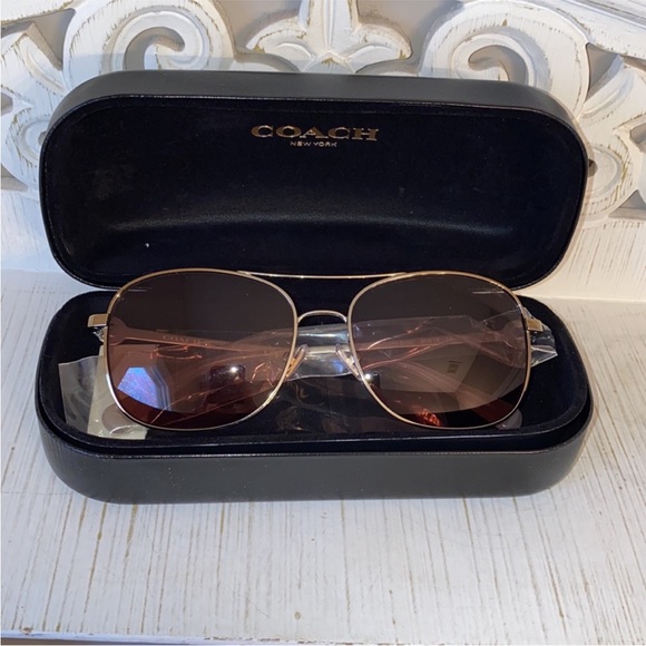 Coach Aviator 56mm Gold Sunglasses Brand New w/Tag Case & Cloth - Picture 12 of 13